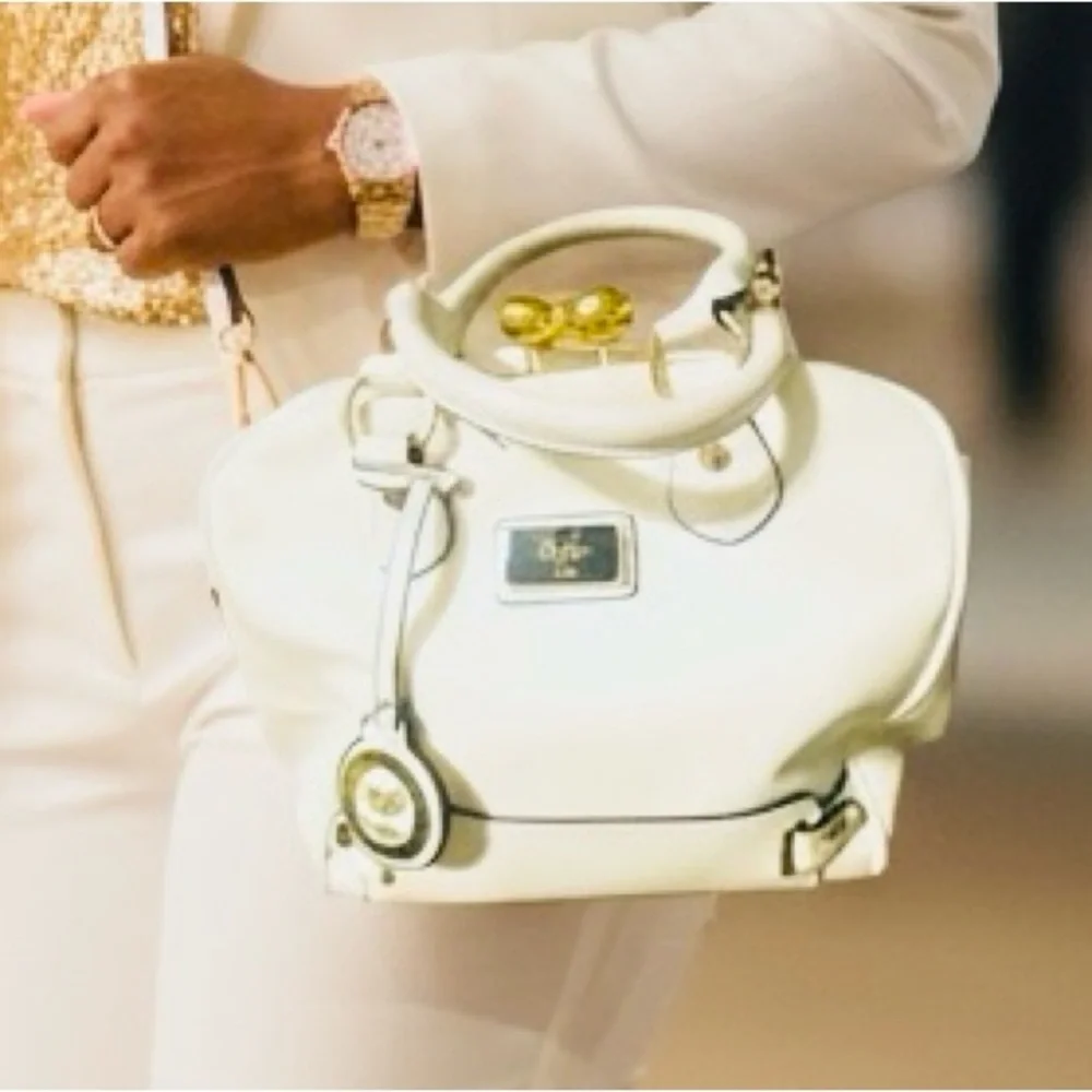 VERSACE 19V69 White Cambridge Kiss Lock Satchel Handbag, Vintage. EUC